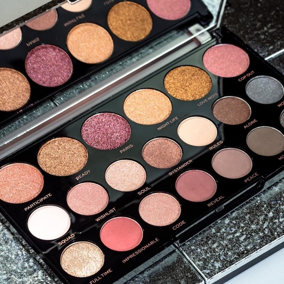 Revolution Other - 💎HP💎Revolution Jewel Diamond collection palette